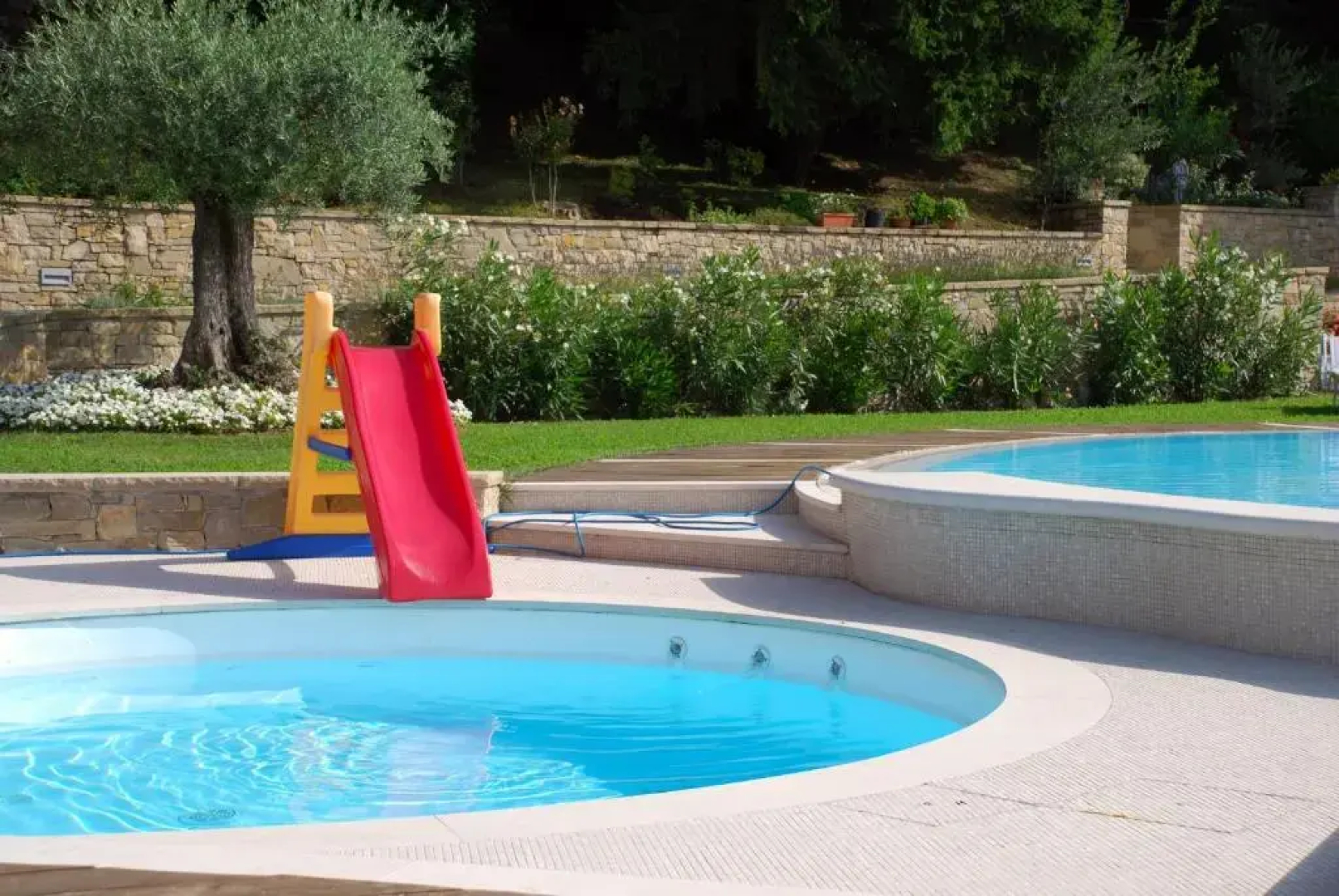 Villa Luna Stunning Modern Villa Shared Infinity Pool, Big garden, Fantastic lake view,AC,