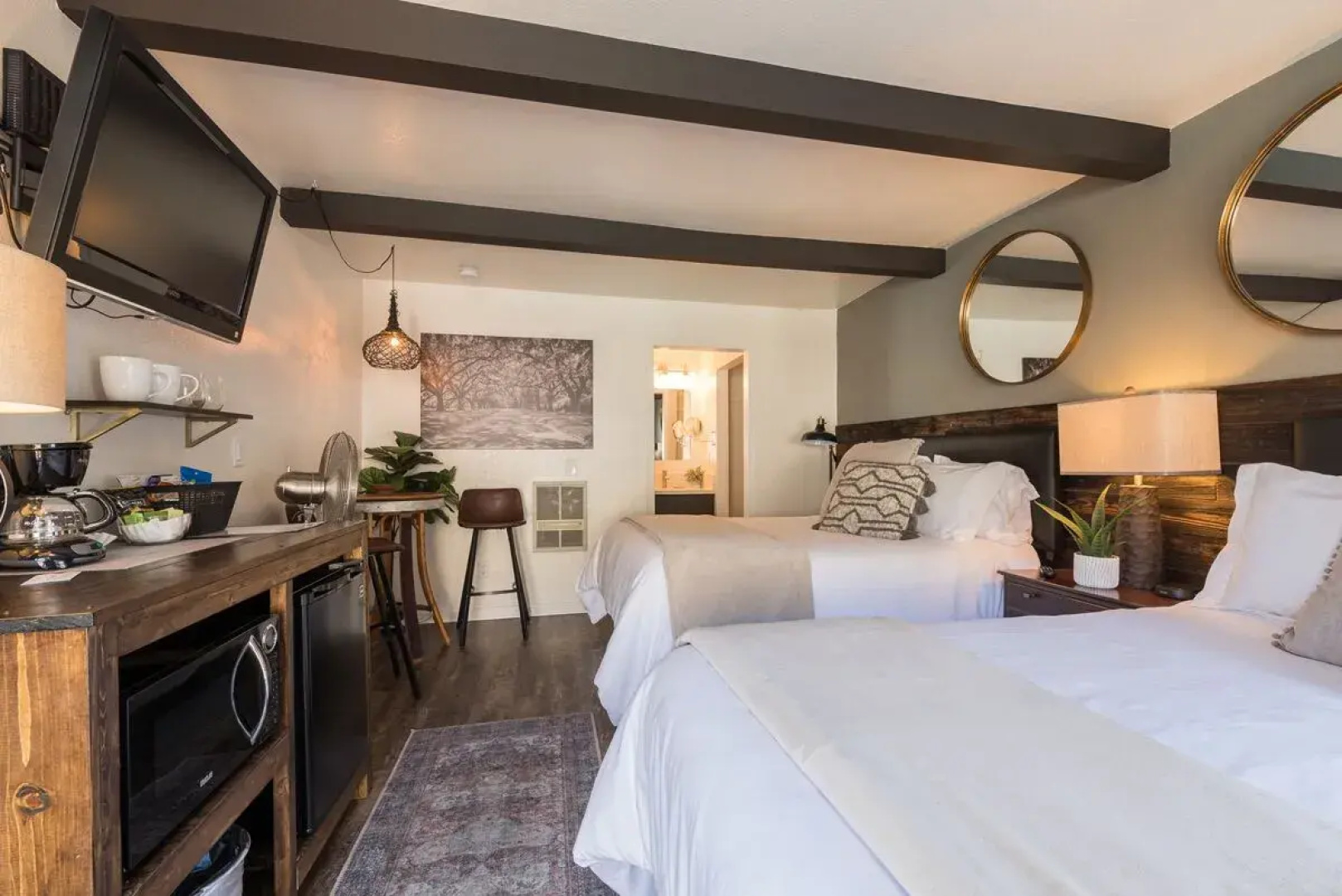 Shell Beach Inn
