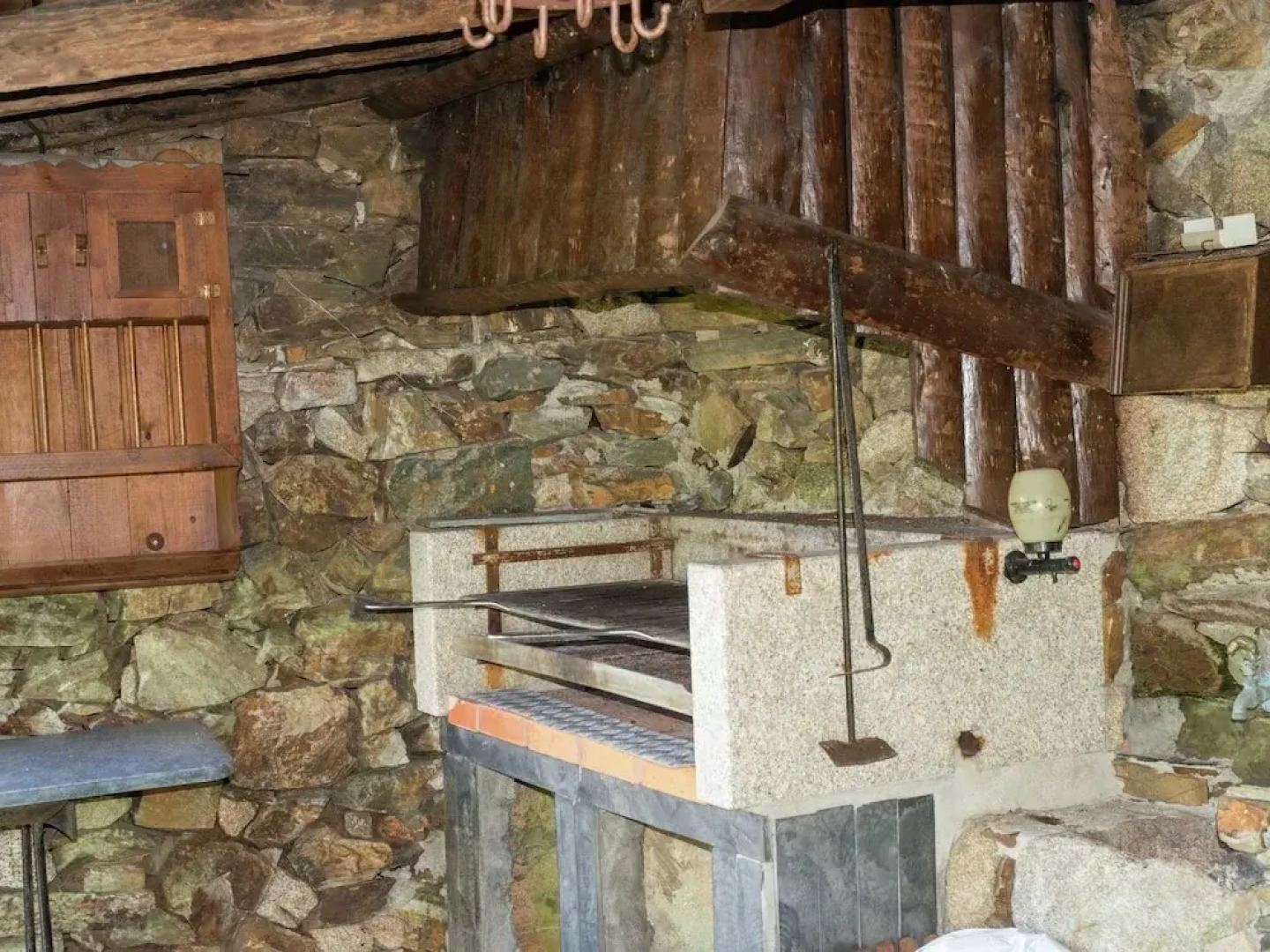 Holiday Home for two in Idyllic Garden With Saltwater Swimming Pool