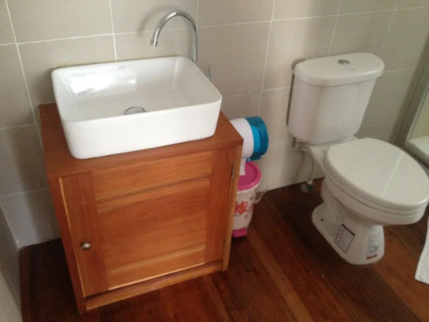 Norn Nab Dao Whitehouse