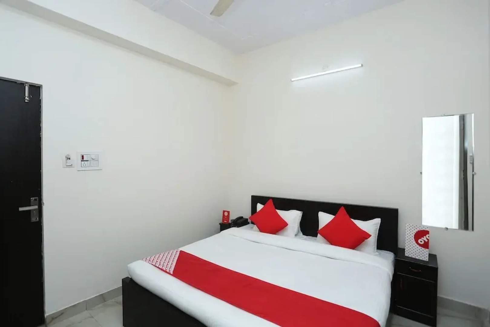 OYO 16904 Hotel Maharaja Palace