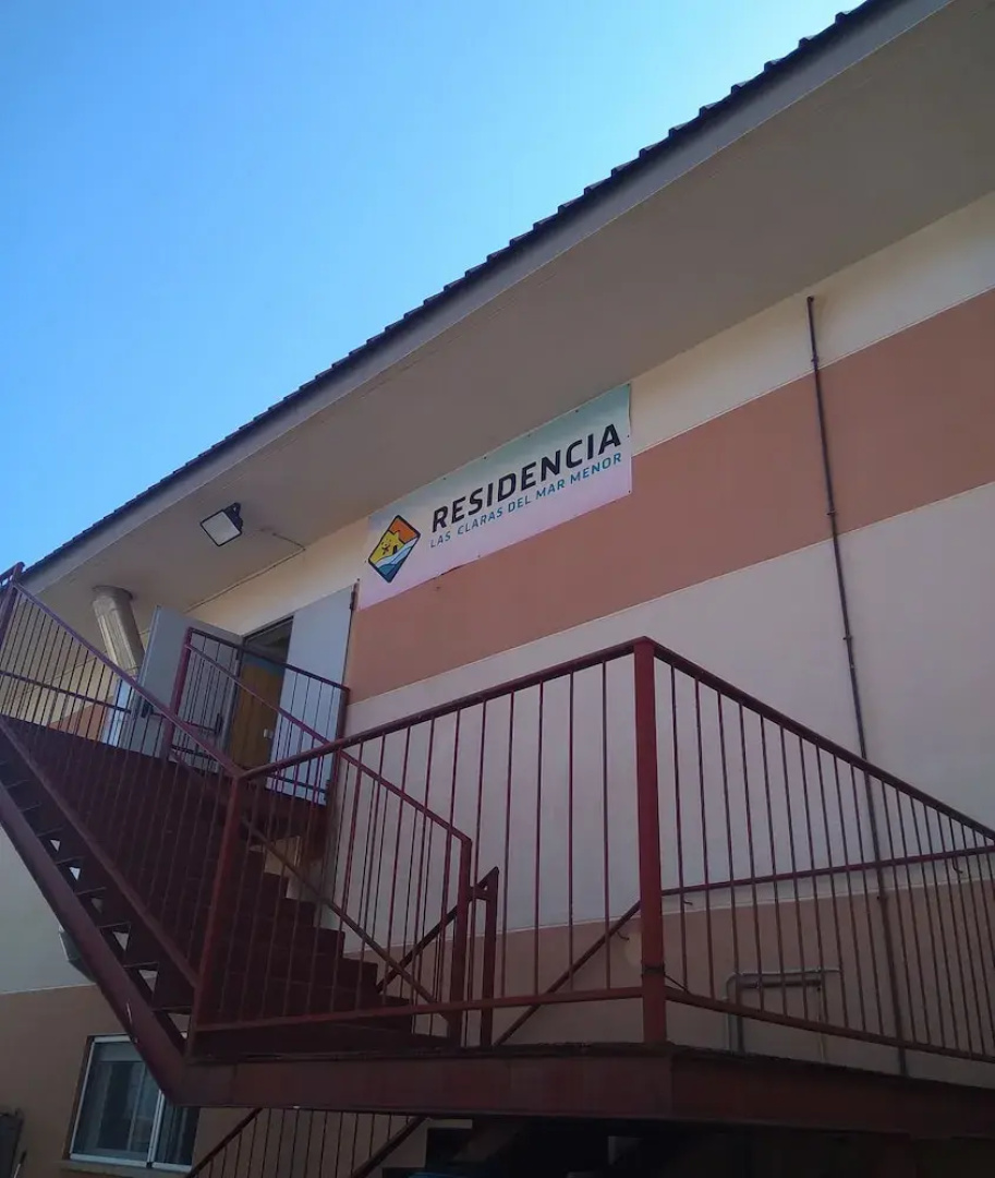 Residencia Las Claras del Mar Menor - Hostel
