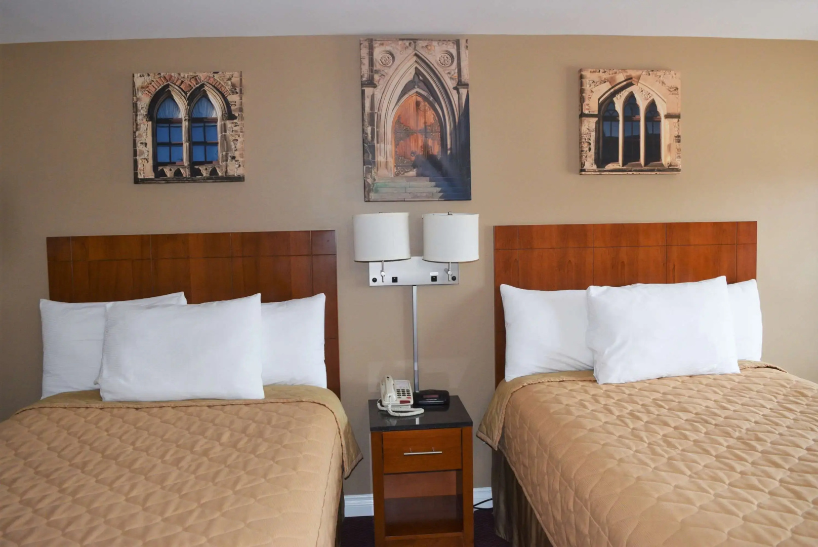Knights Inn Arnprior