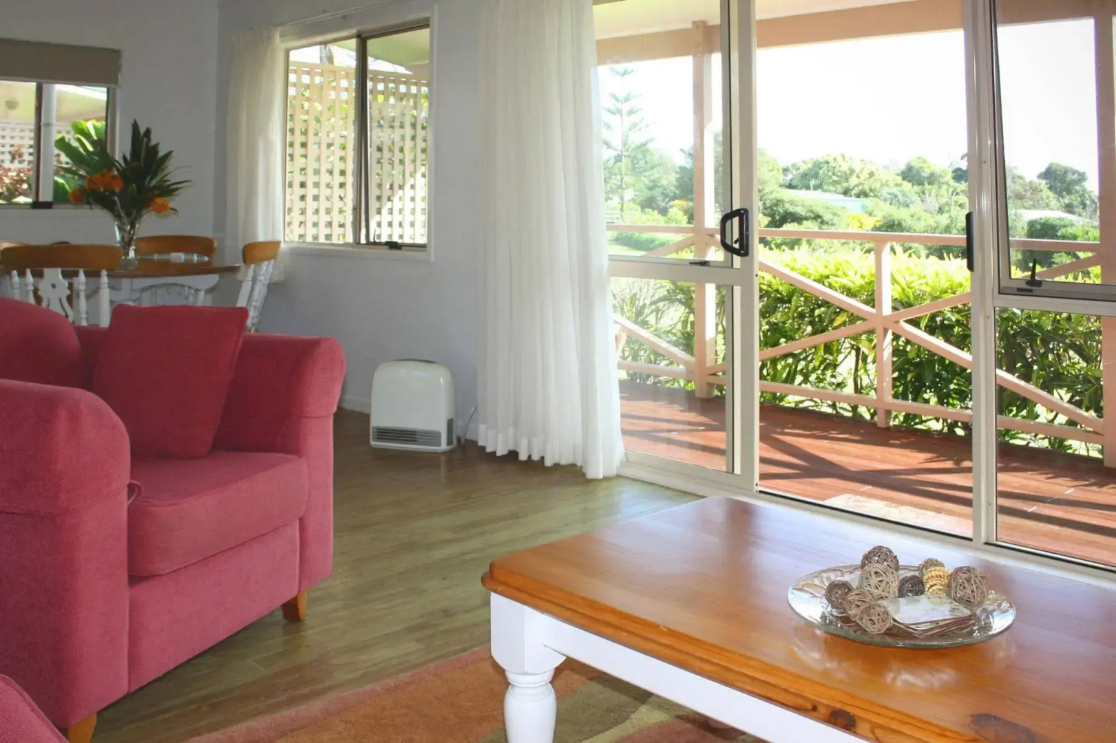 Poinciana Cottages