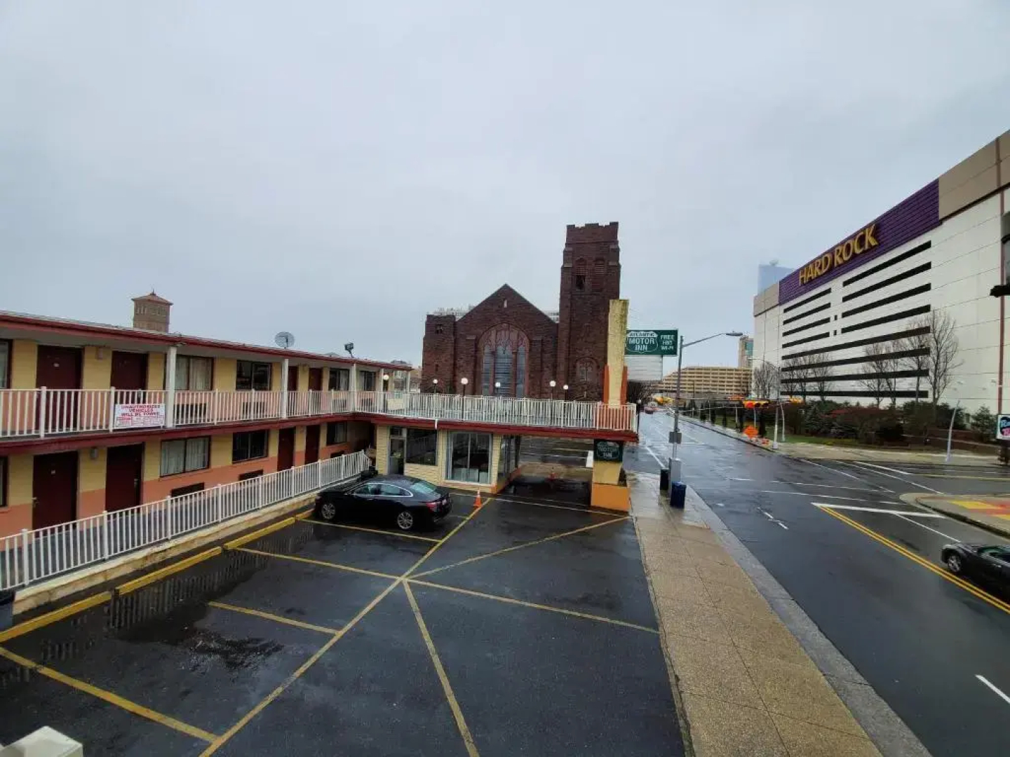 Atlantic Motor Inn