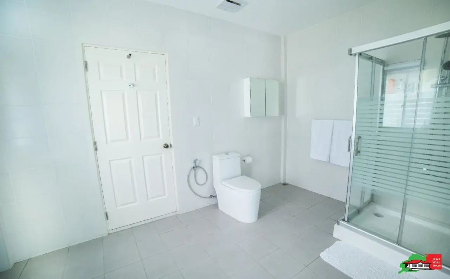 Bohol White House Bed & Breakfast