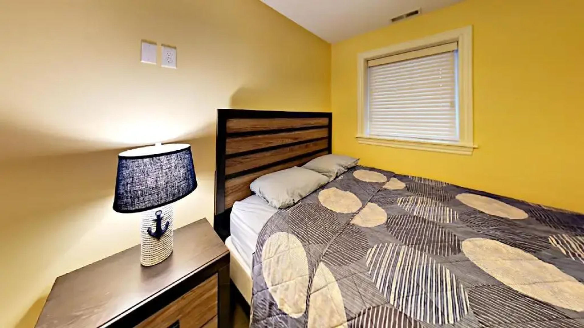 Put-in-Bay Waterfront Condo #110