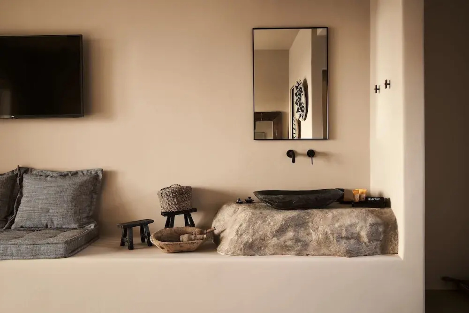 Amyth of Mykonos Agios Stefanos