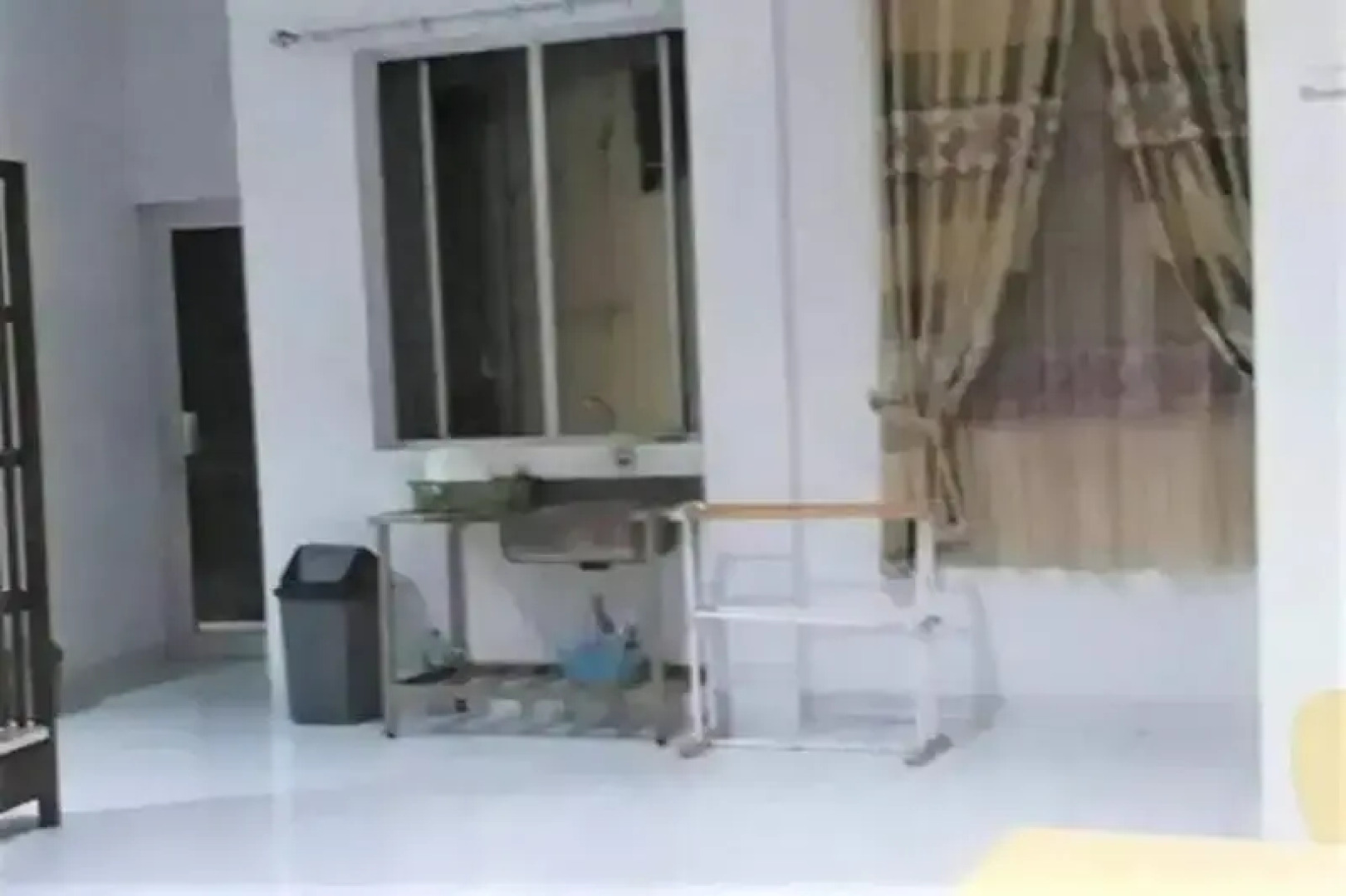 Wisma Rumah Kita By Zuzu