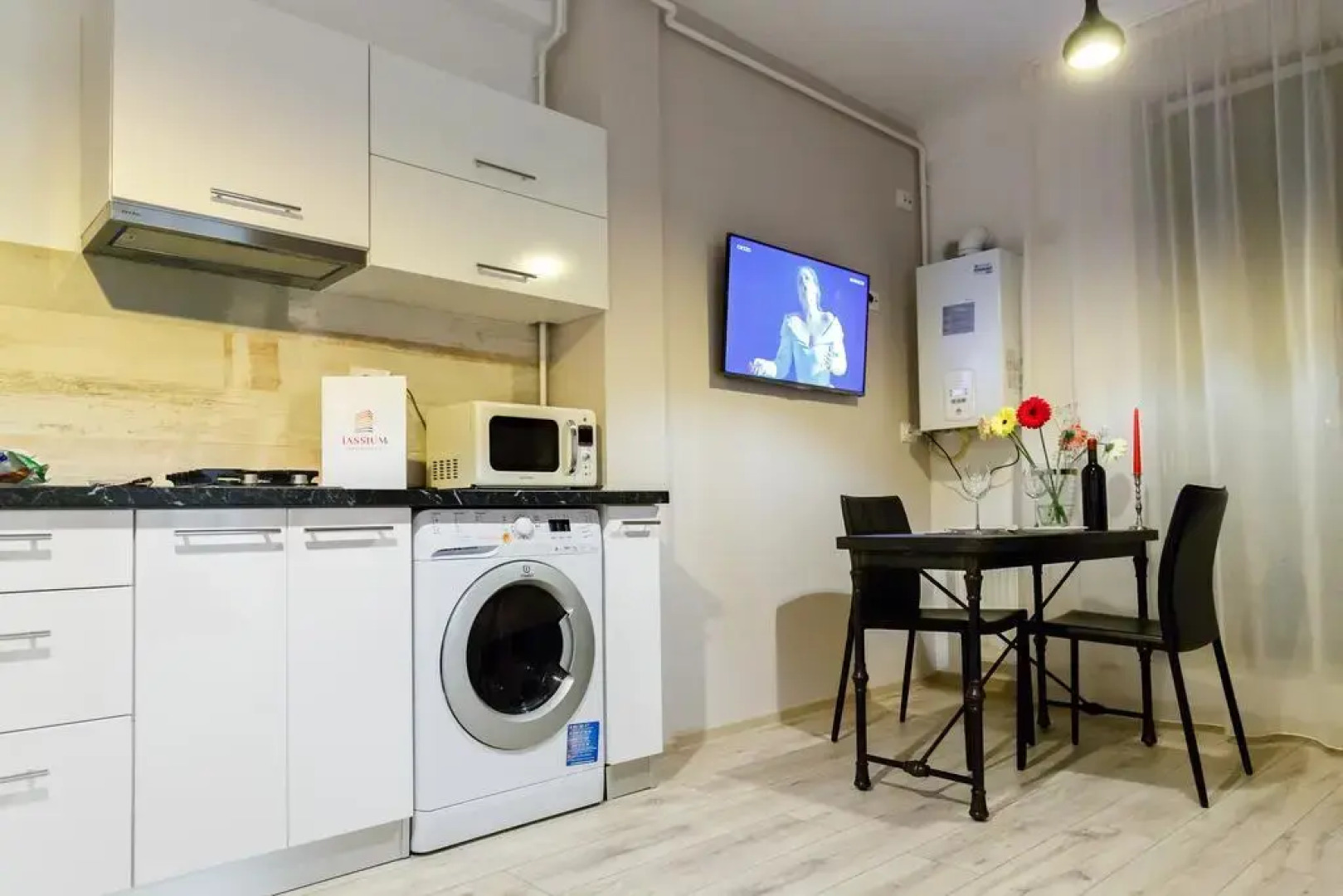 Metropolitan Iassium Luxury Suites
