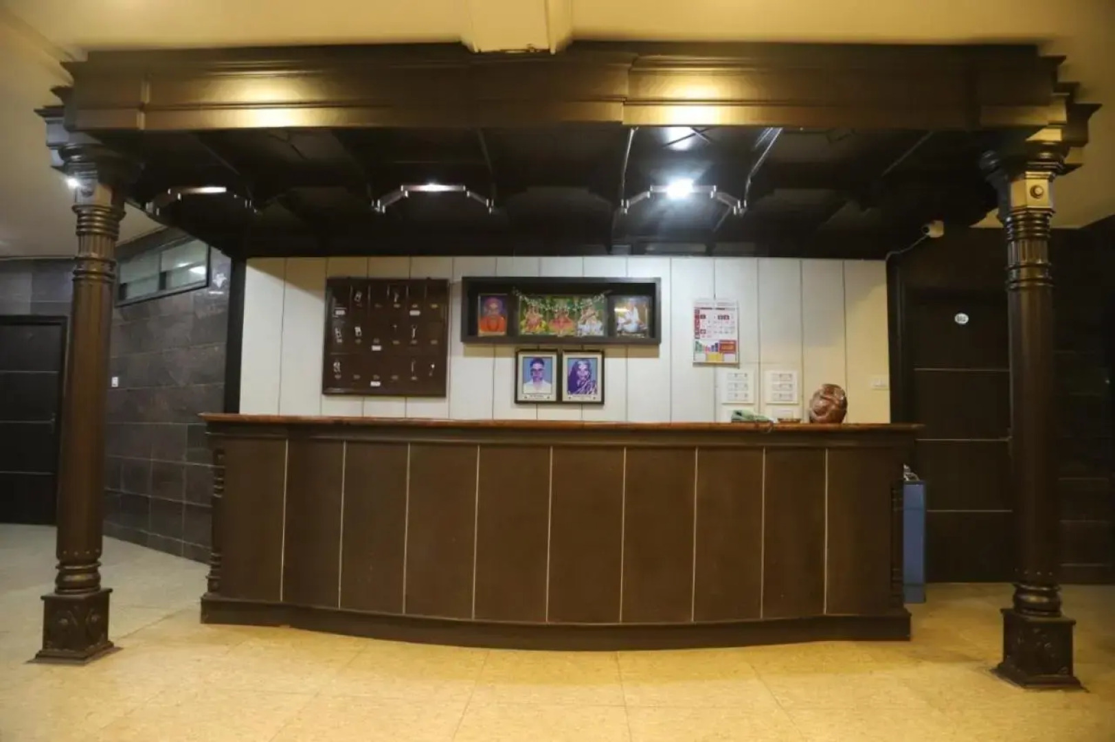 Staymaker Siddeshwara Comforts