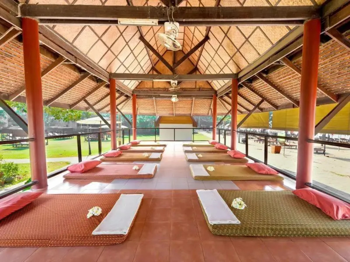 Pinnacle Jomtien Resort & Spa