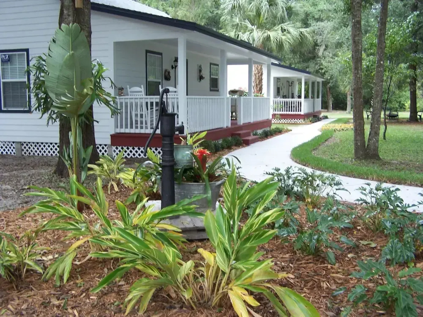 Alling House Bed and Breakfast