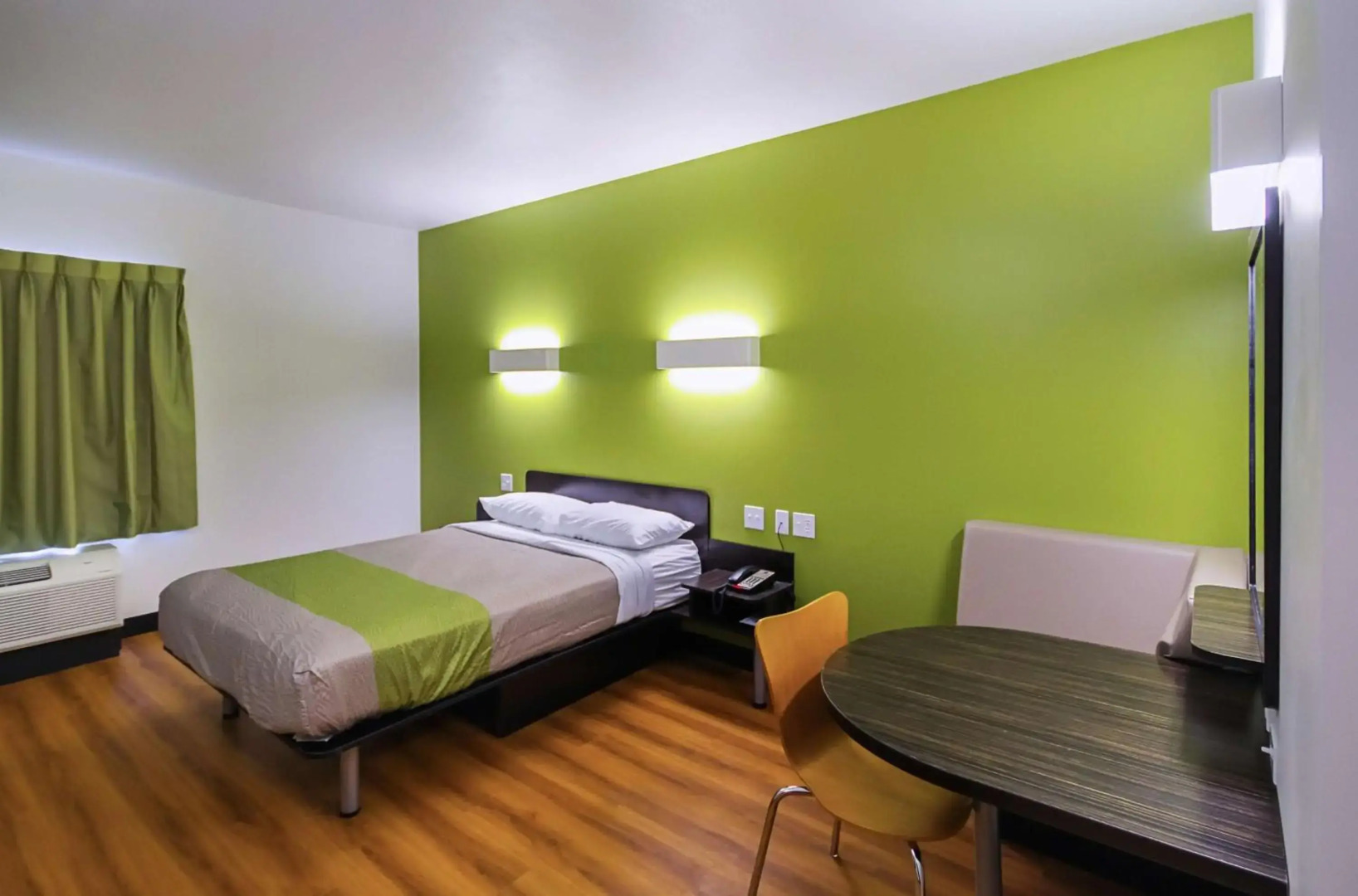 Motel 6 South Bend, IN - Mishawaka