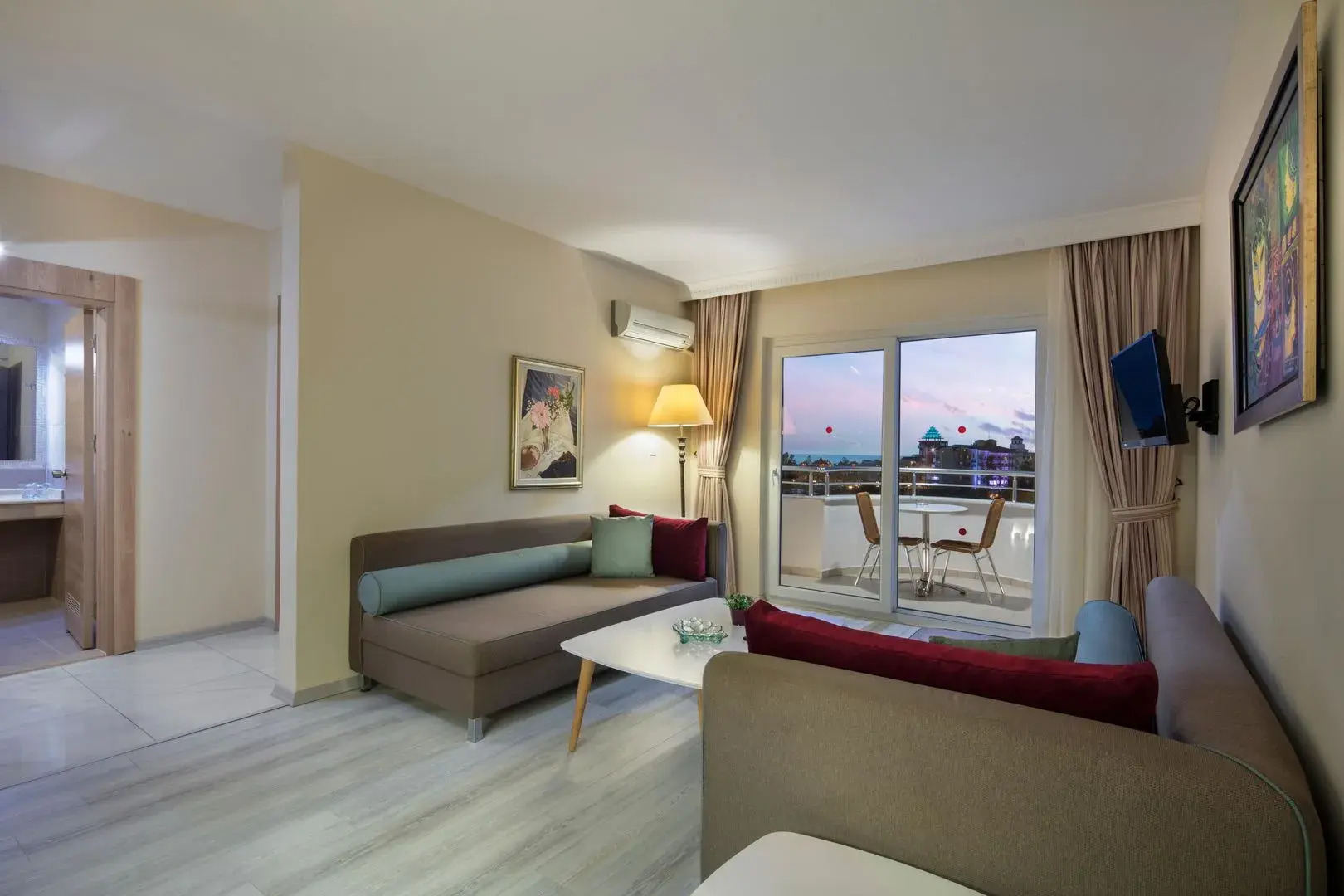 Royal Garden Beach Hotel - All Inclusive