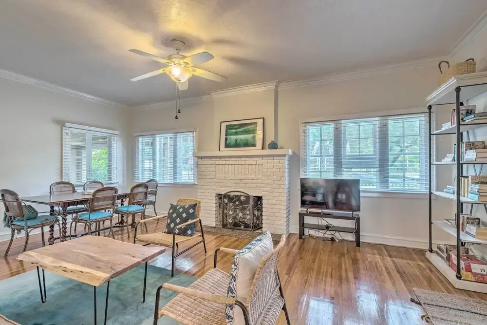 Chic Ocala Home w/ Yard ~ 1 Mi to Dtwn Square