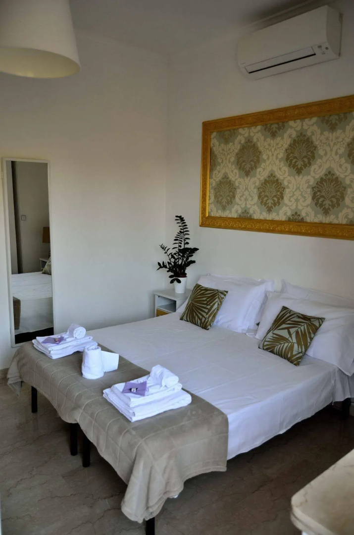 Rome & Suites