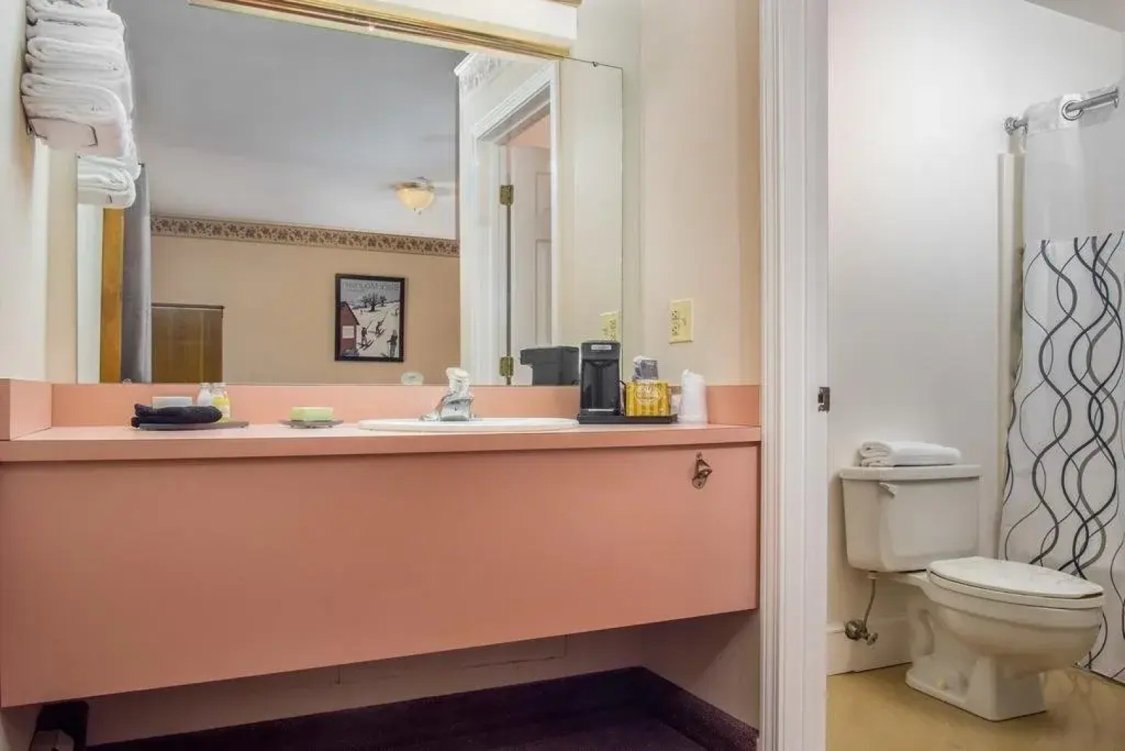 Mountain Village Lodge