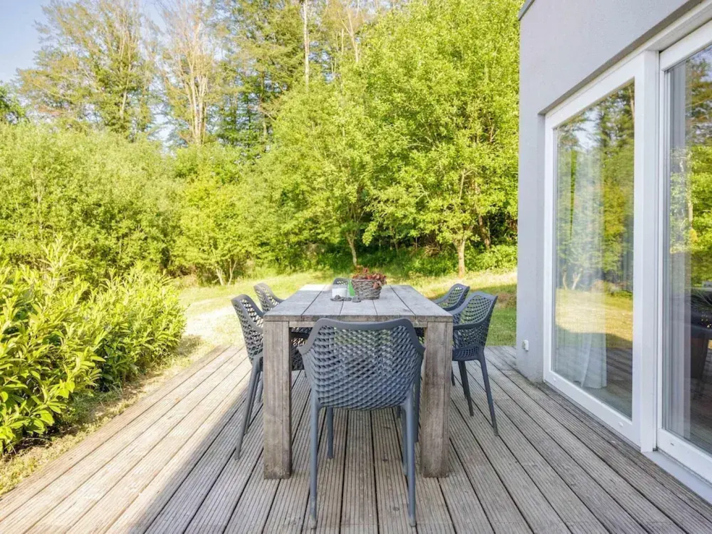 Nature Park Hillside Bungalow