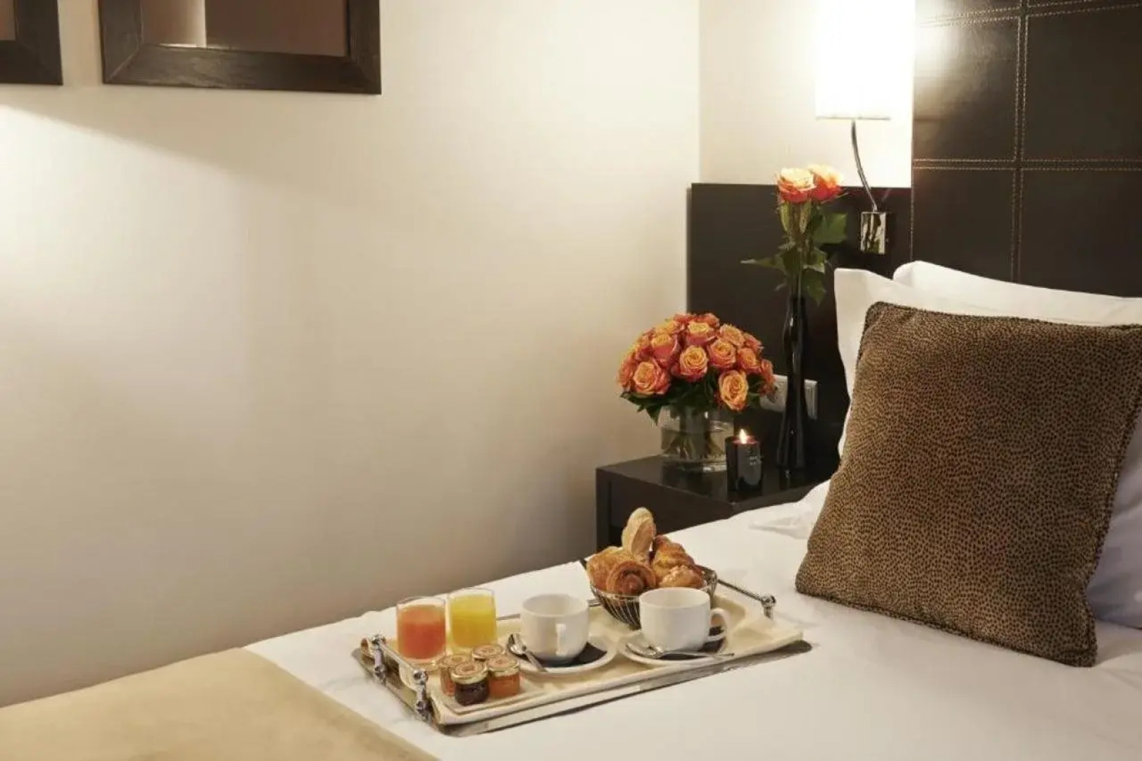 Plaza Tour Eiffel Hotel