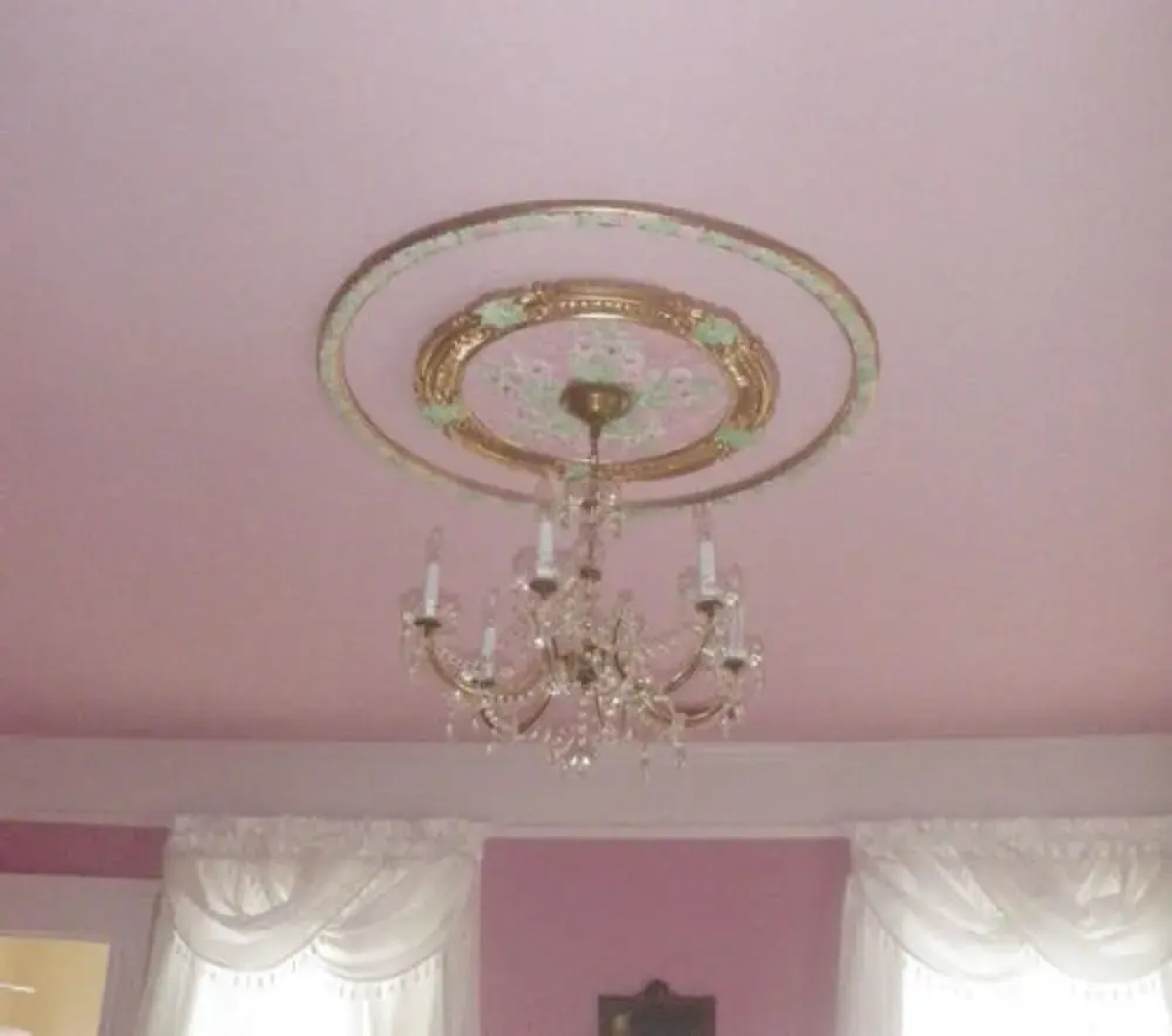 Butterfly Mansion Bed & Breakfast - No Pets Allowed