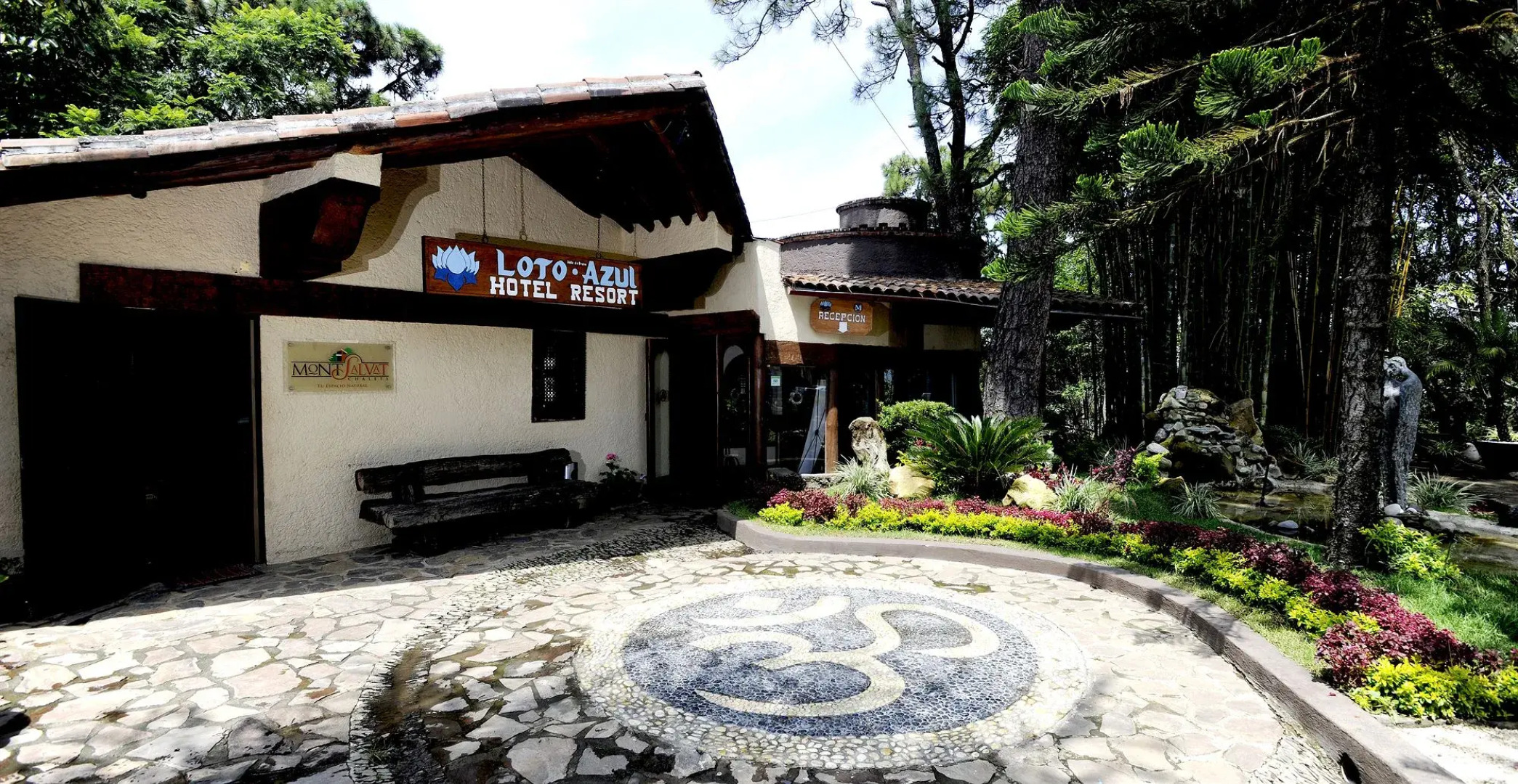 Loto Azul Resort and Spa