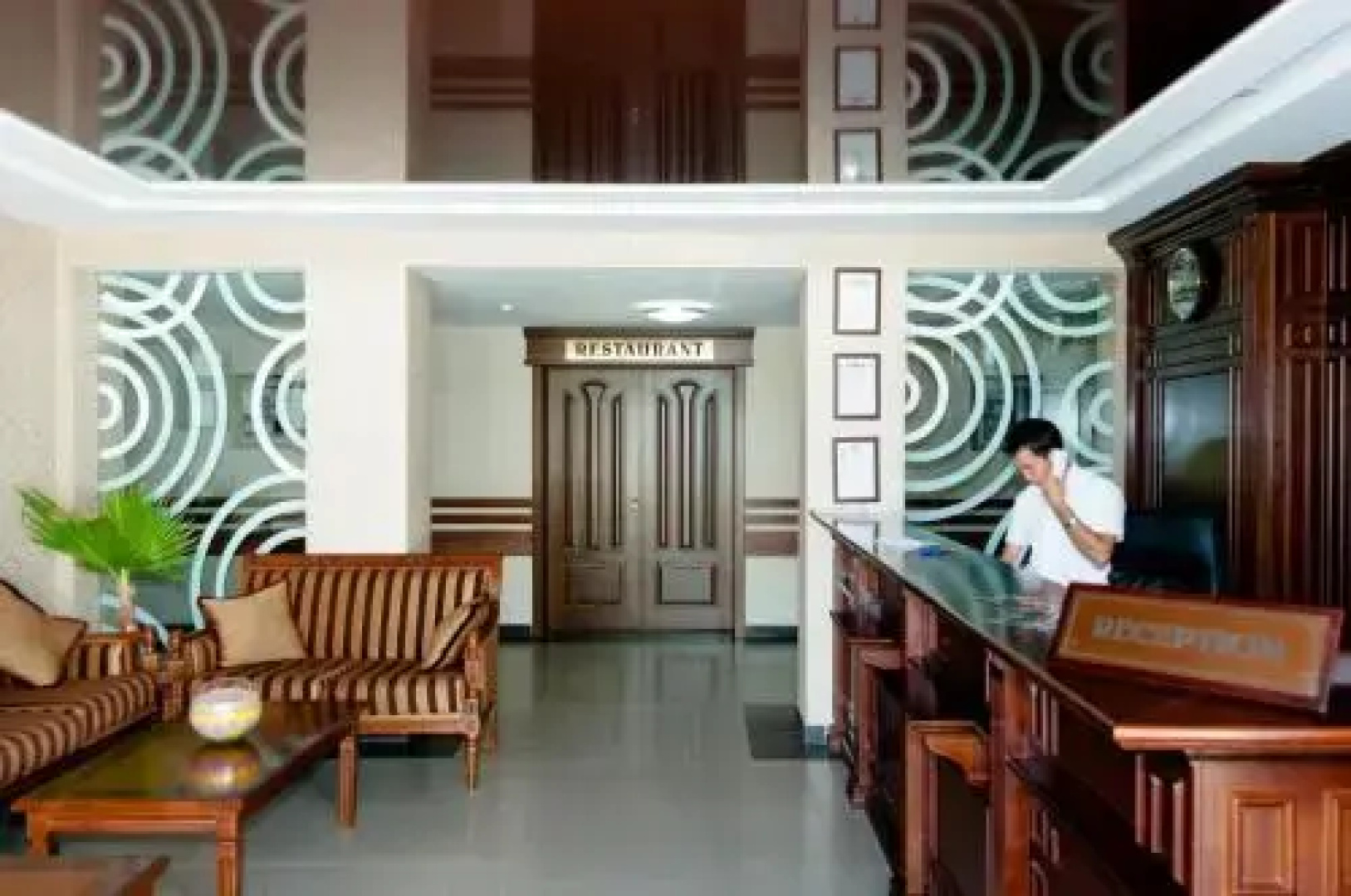 Charos Deluxe Resort & Spa
