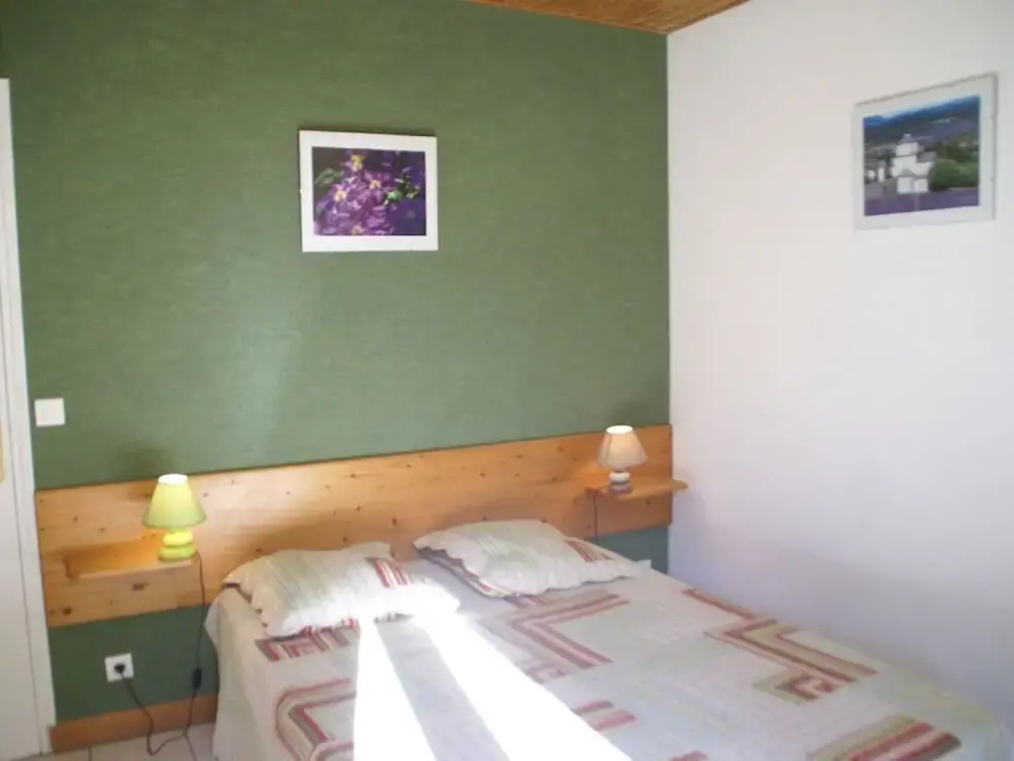 Beautiful House on Hilltop With Private Pool and a River 800 Meters Away