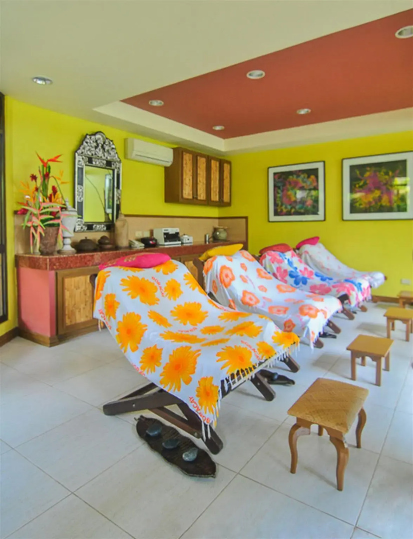 Boracay Tropics Resort Hotel