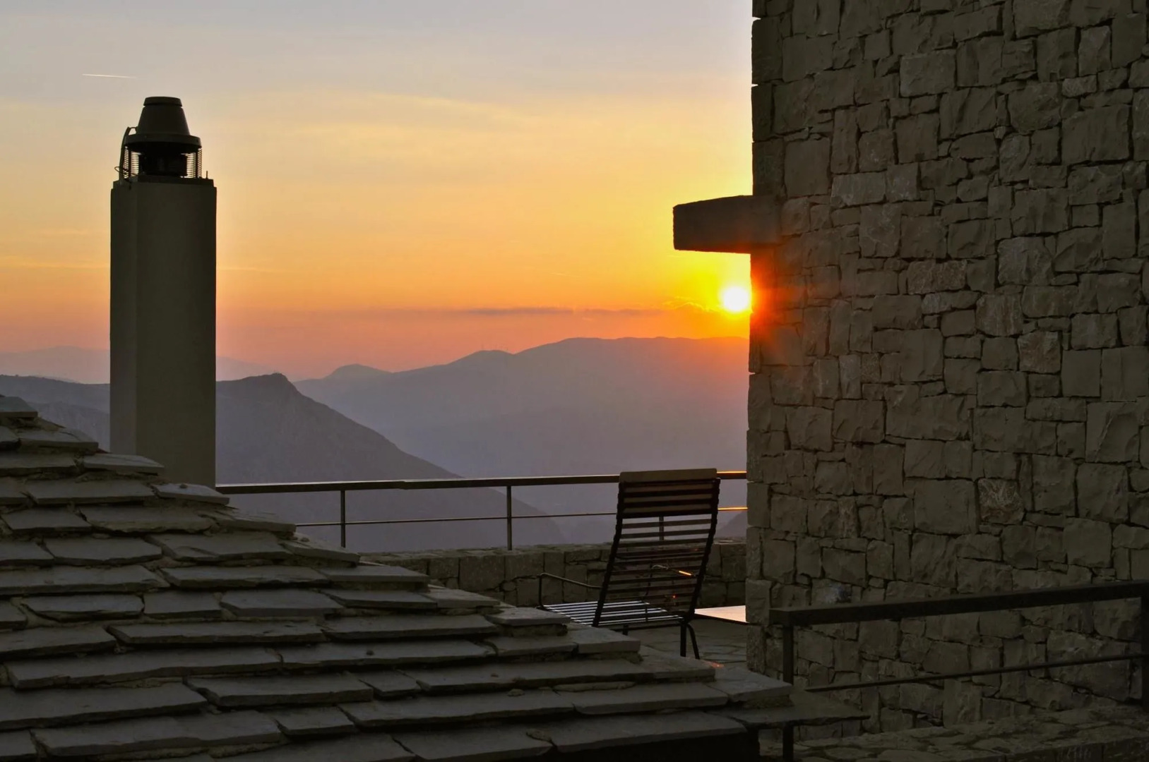 Elafivolia Arachova Suites