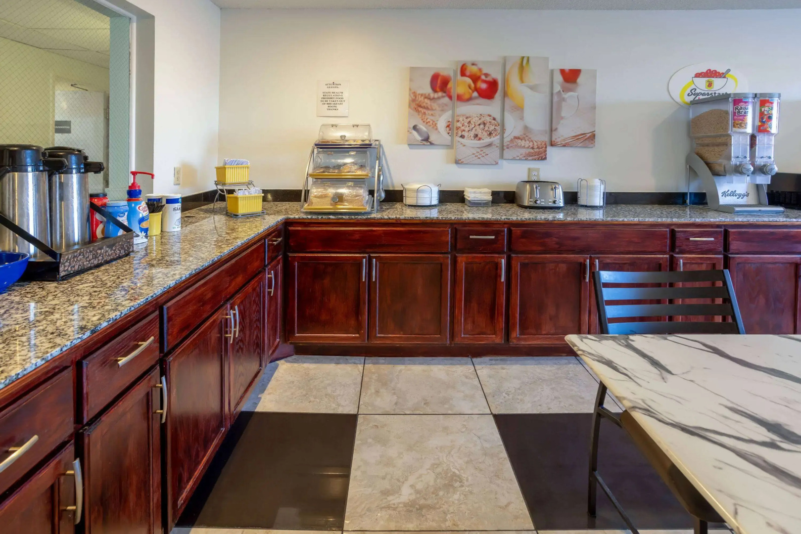 Super 8 by Wyndham Villa Rica