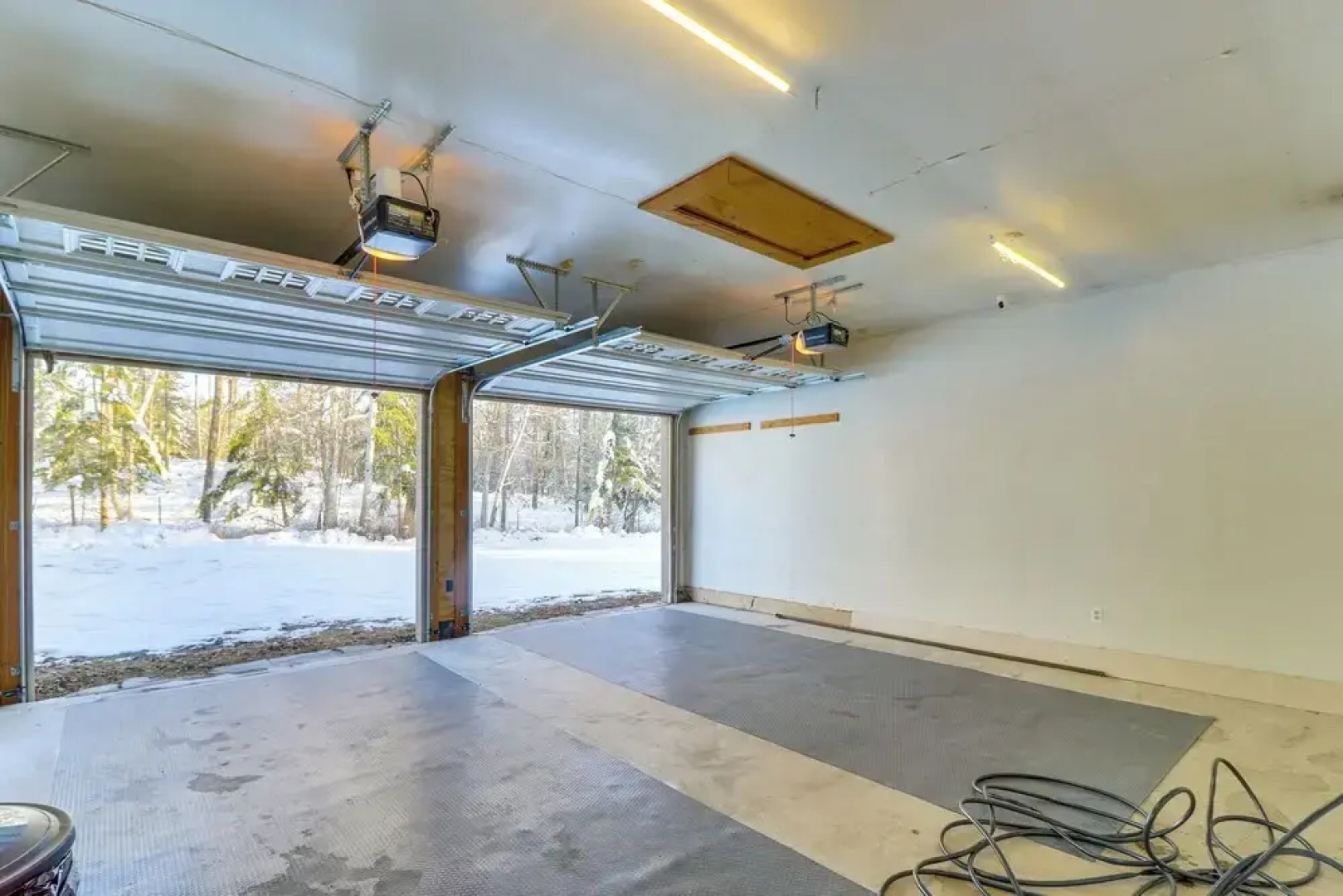 Columbia Falls Private Retreat: Pool Table & Deck!