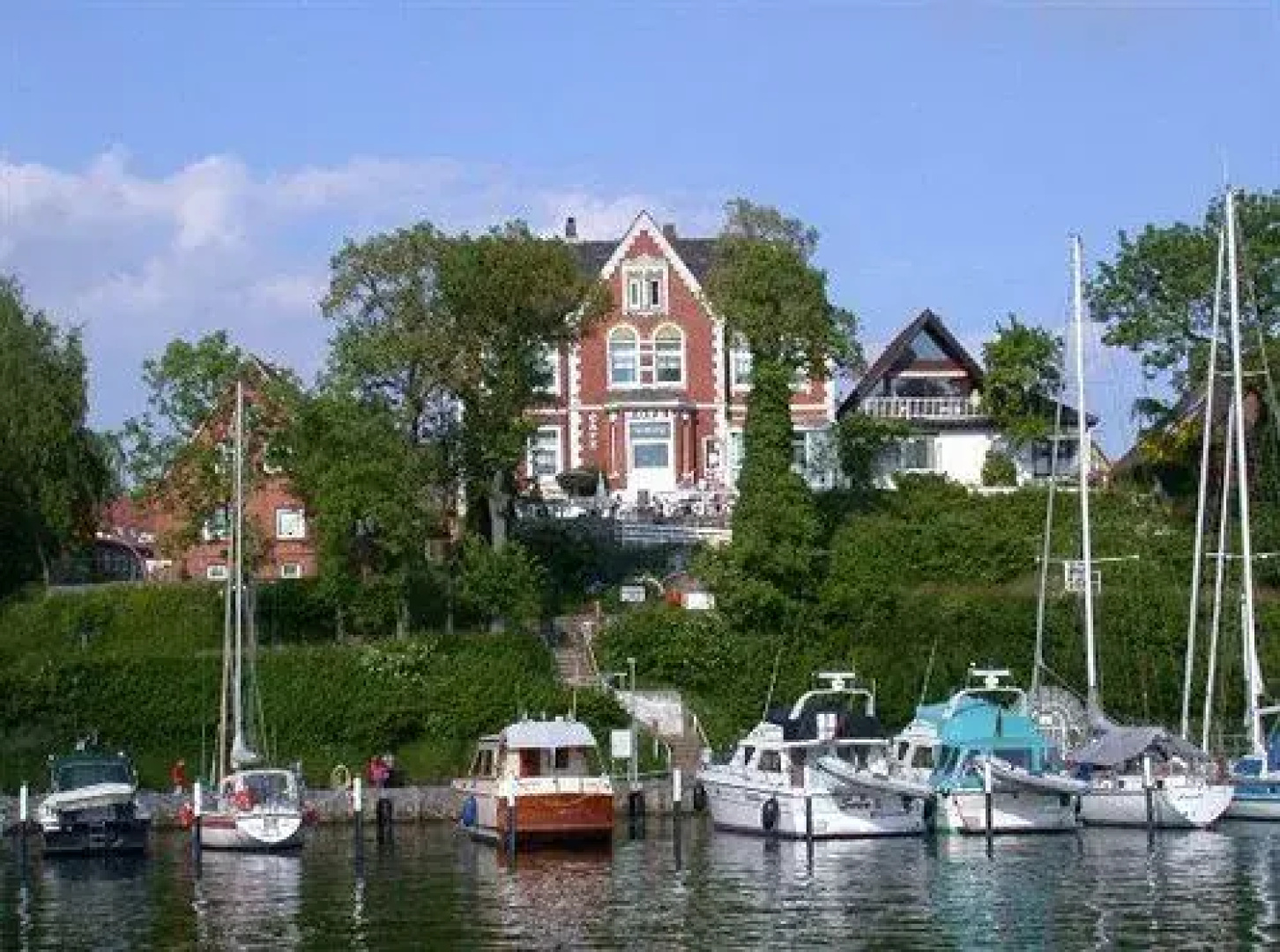 Hotel & Café Wallburg