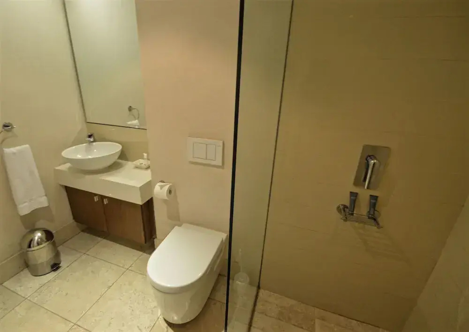 Canal Quays Luxury Apartments