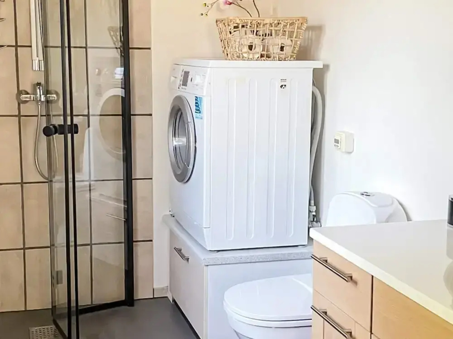 Cozy Cottage by the Sea-by Traum