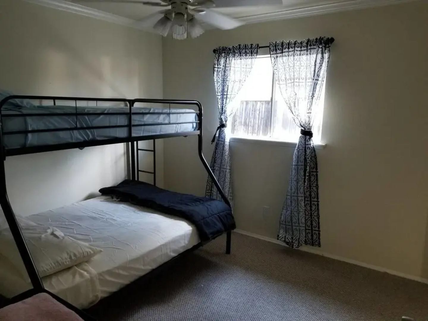 Beautiful Home in Garland Texas Holiday home 4