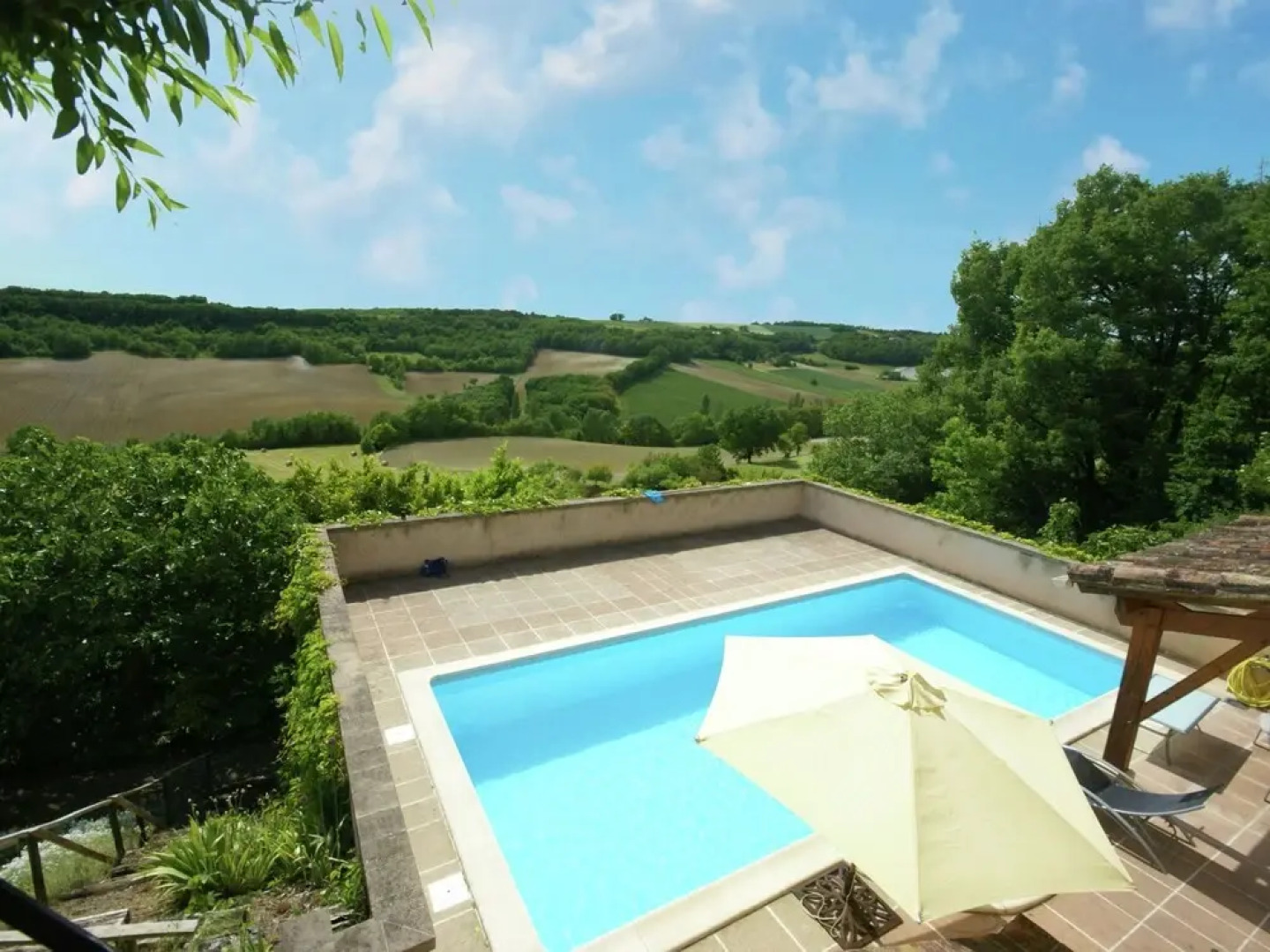 Atmospheric Holiday Home With Private Swimming Pool and Covered Terrace