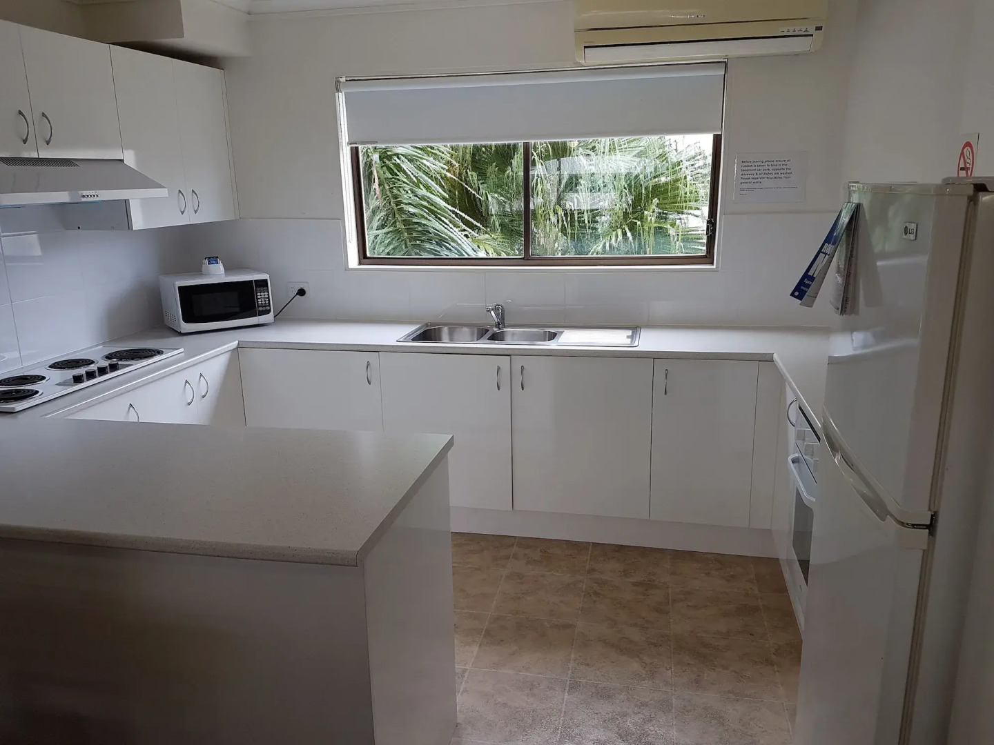 Kalua Holiday Apartments