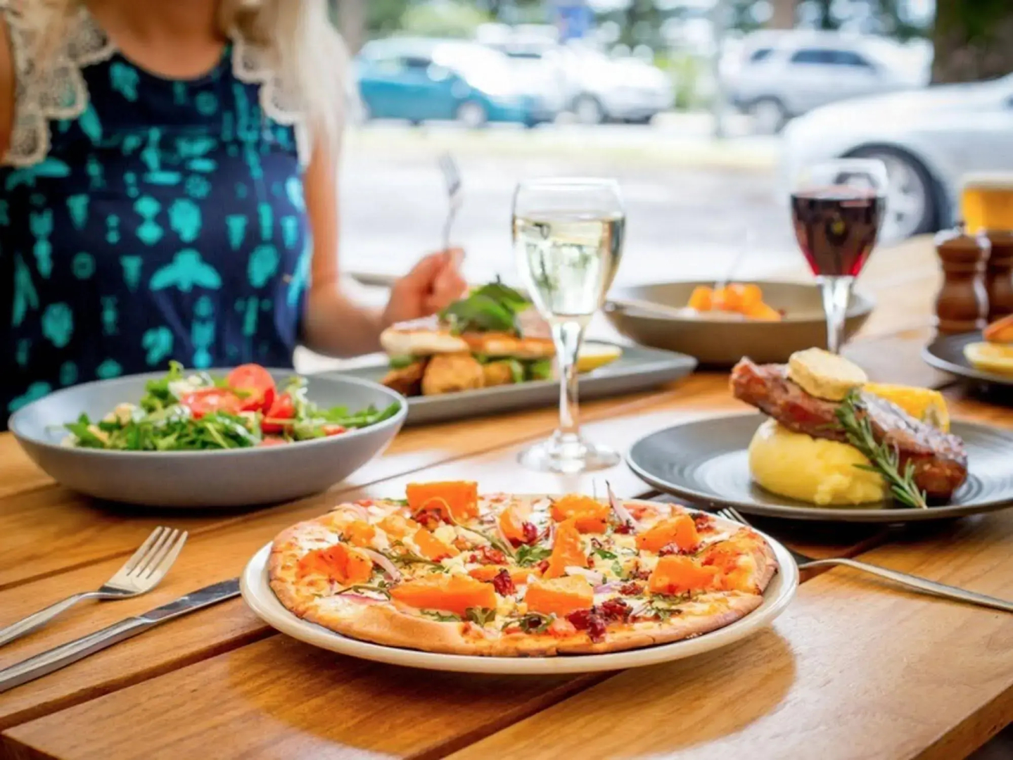 Seabreeze Beach Hotel