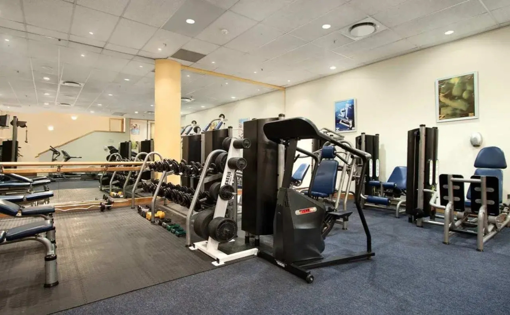 Отель NH Johannesburg Sandton