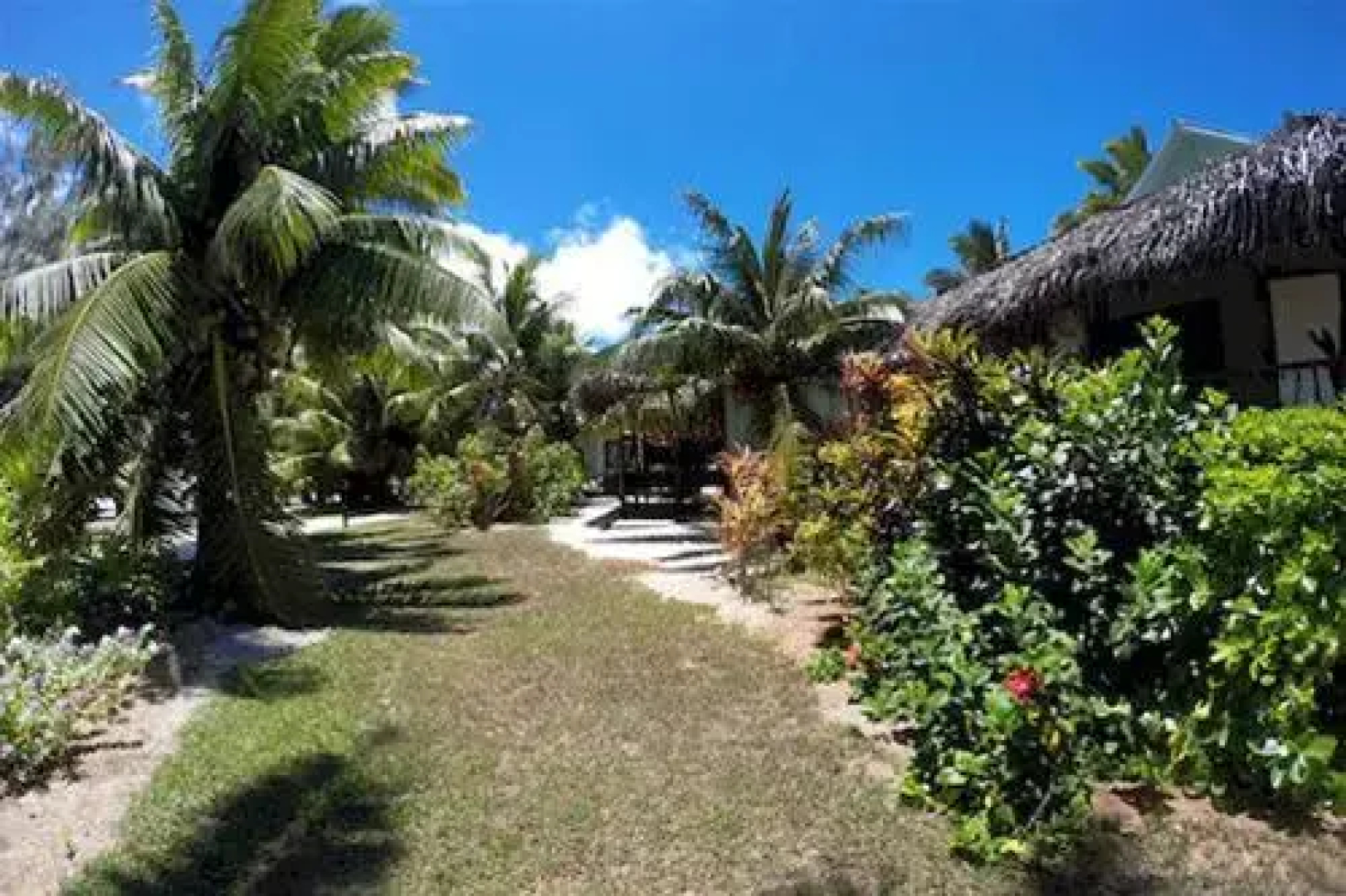 Inanobeach Bungalows