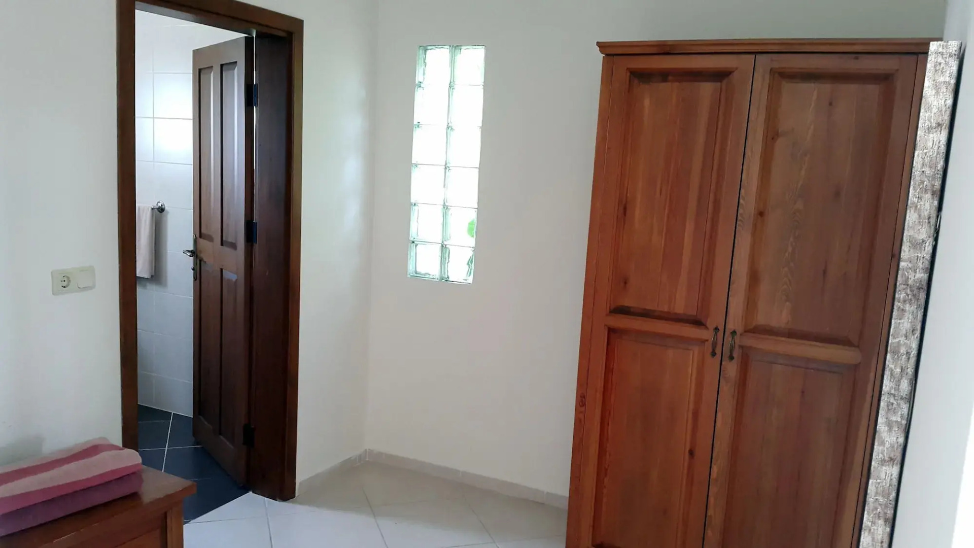 Ece Hotel Sovalye Island