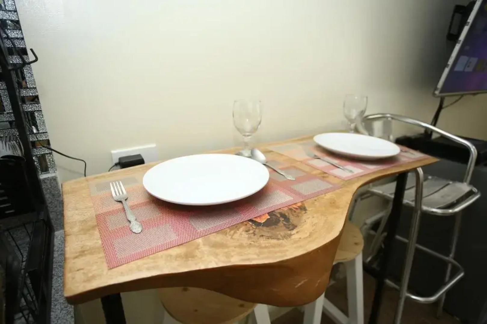 A2J Executive Studio Suite Near Enchanted Kingdom