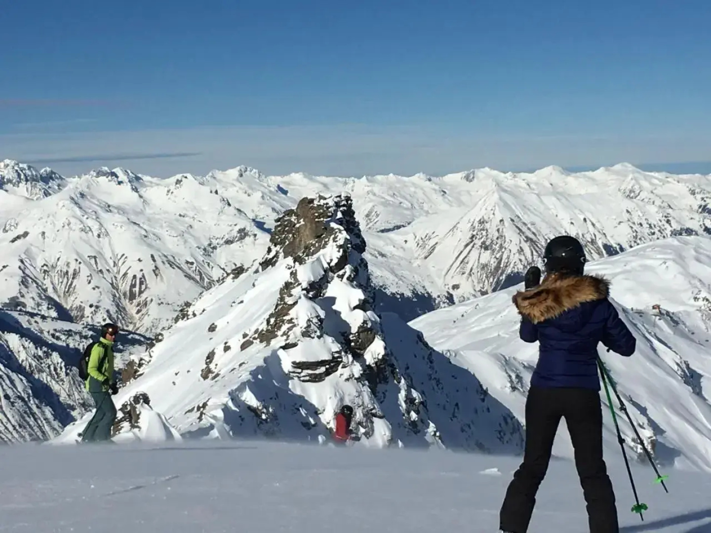 Au Pieds Des 3 Vallees