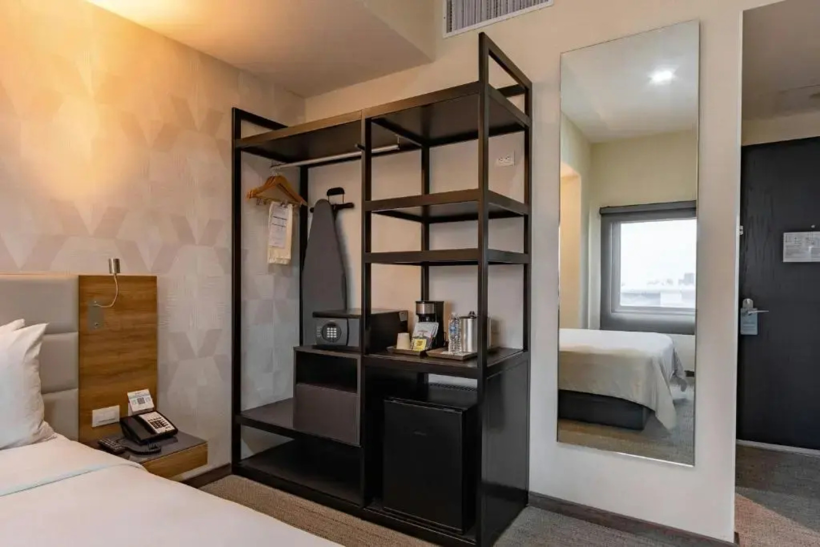 SJ Grand Hotel
