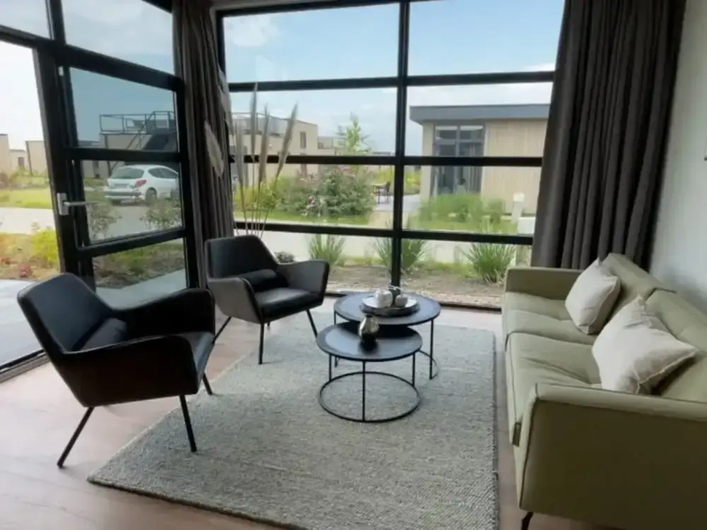 Modern Holiday Home With a Deco Fireplace