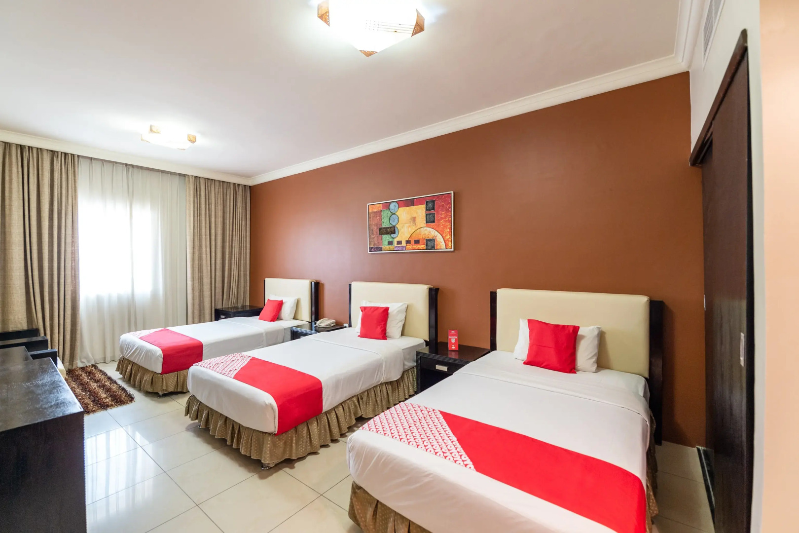 Отель Crystal Plaza