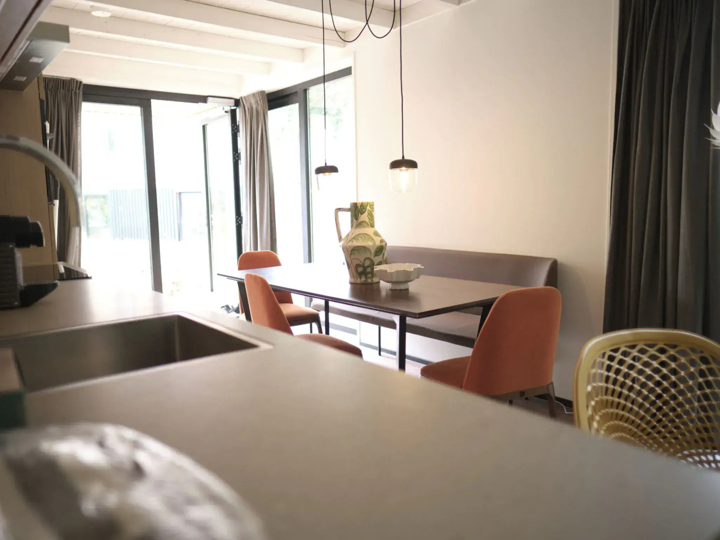 Spacious Lodge, 2 Bathrooms, Near Maastricht