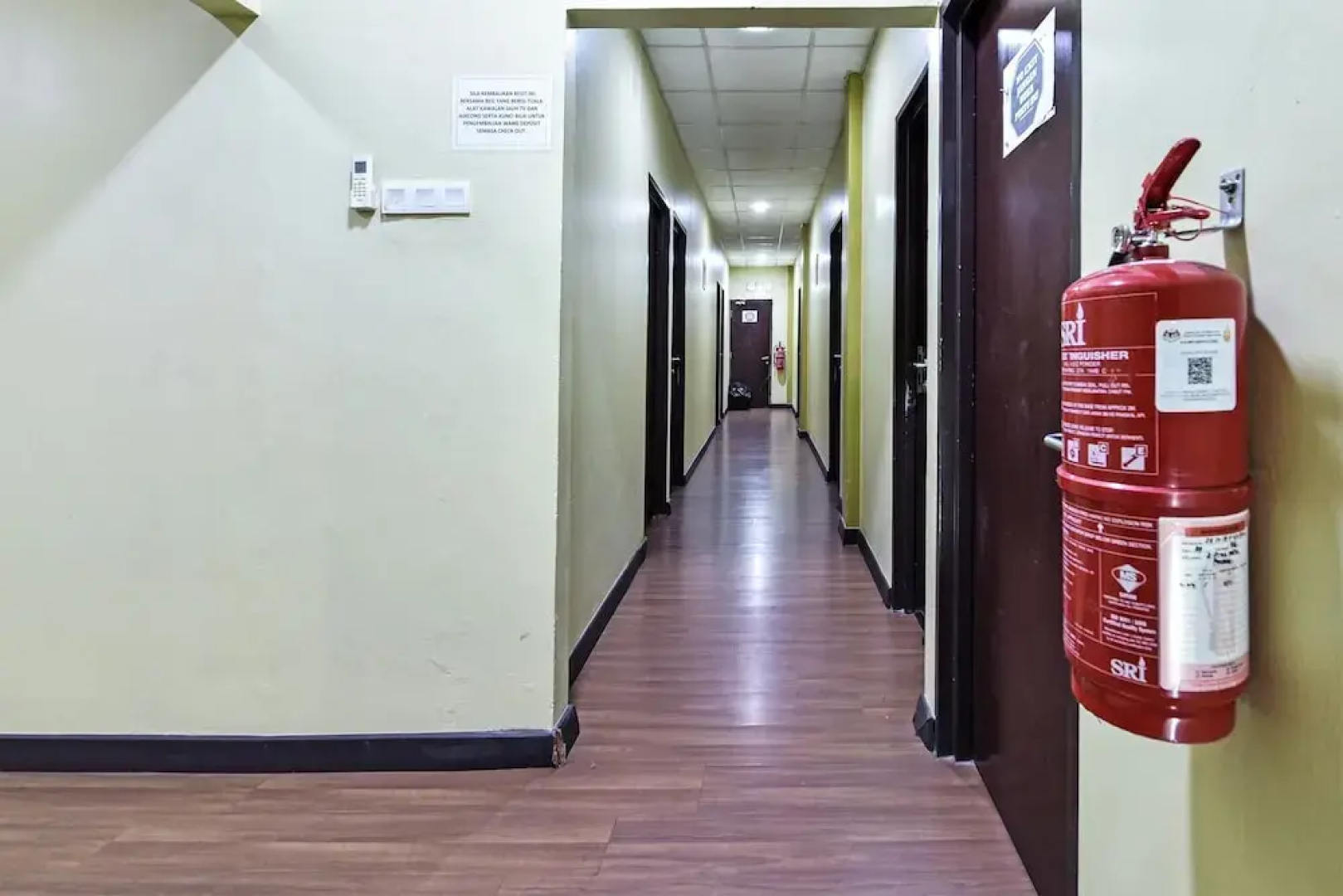 Capital O 90761 D Jiwa Hotel