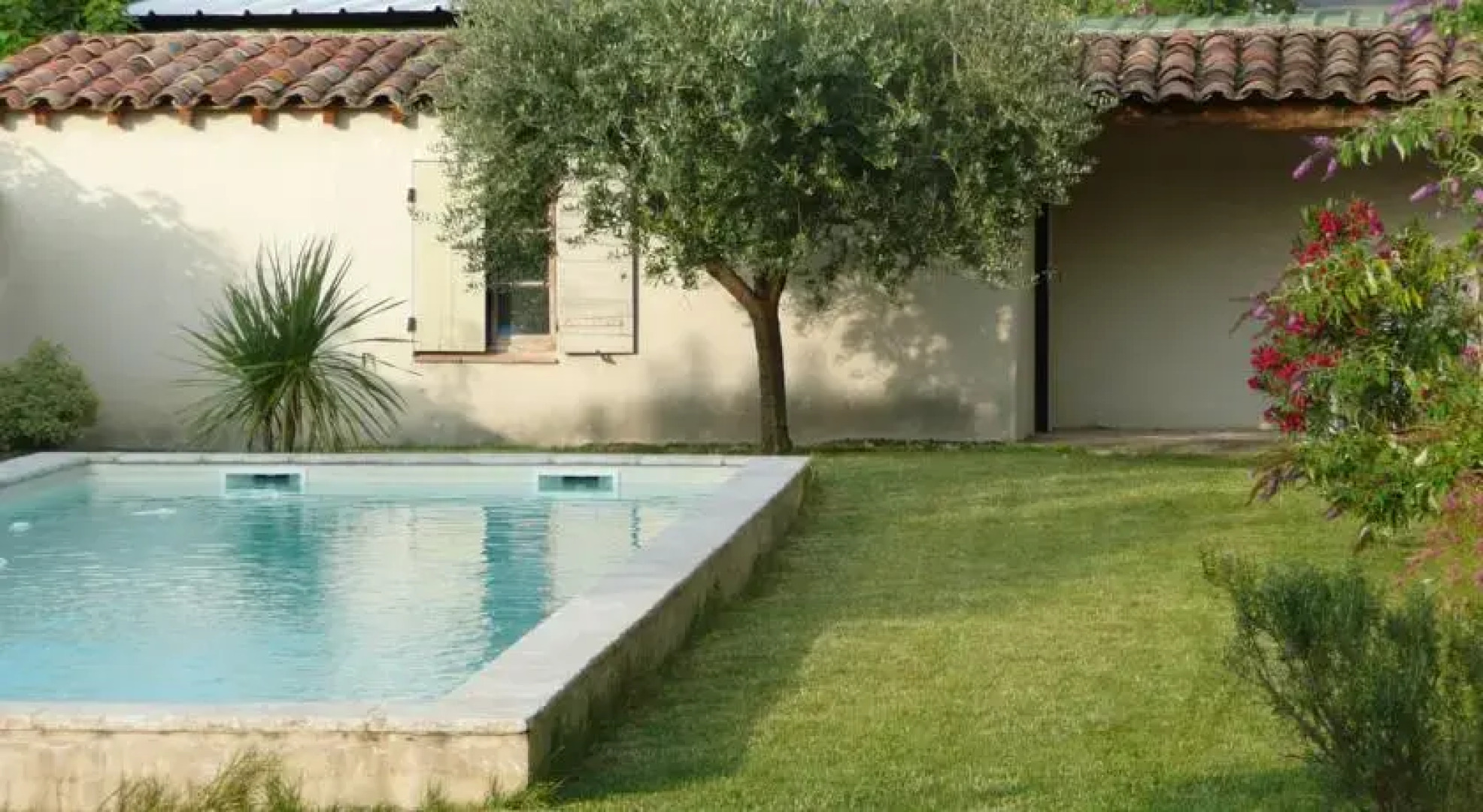 Lautre côté du lavoir